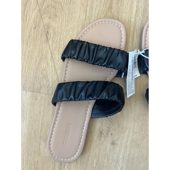 NWT Old Navy Black Faux-Leather Ruched Sandals 7 - Picture 7 of 8
